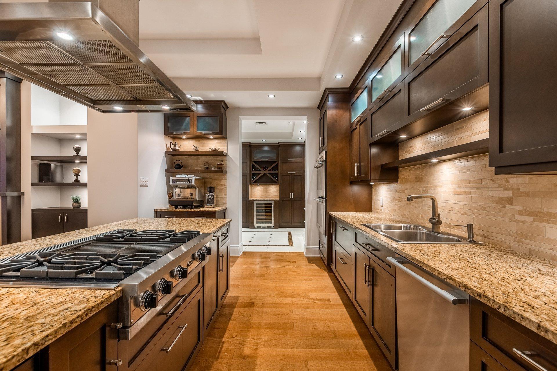 









303


Boul. Clairevue E.

, 5102,
Saint-Bruno-de-Montarville,




QC
J3V0B2

