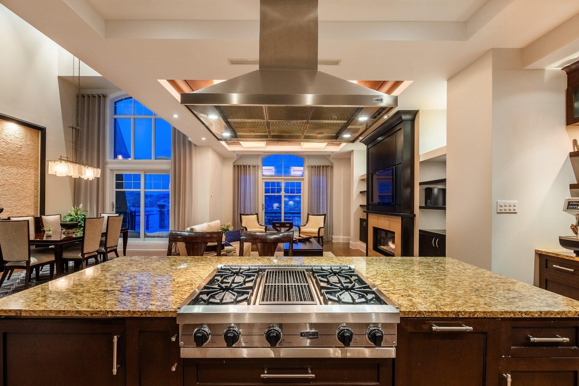 









303


Boul. Clairevue E.

, 5102,
Saint-Bruno-de-Montarville,




QC
J3V0B2

