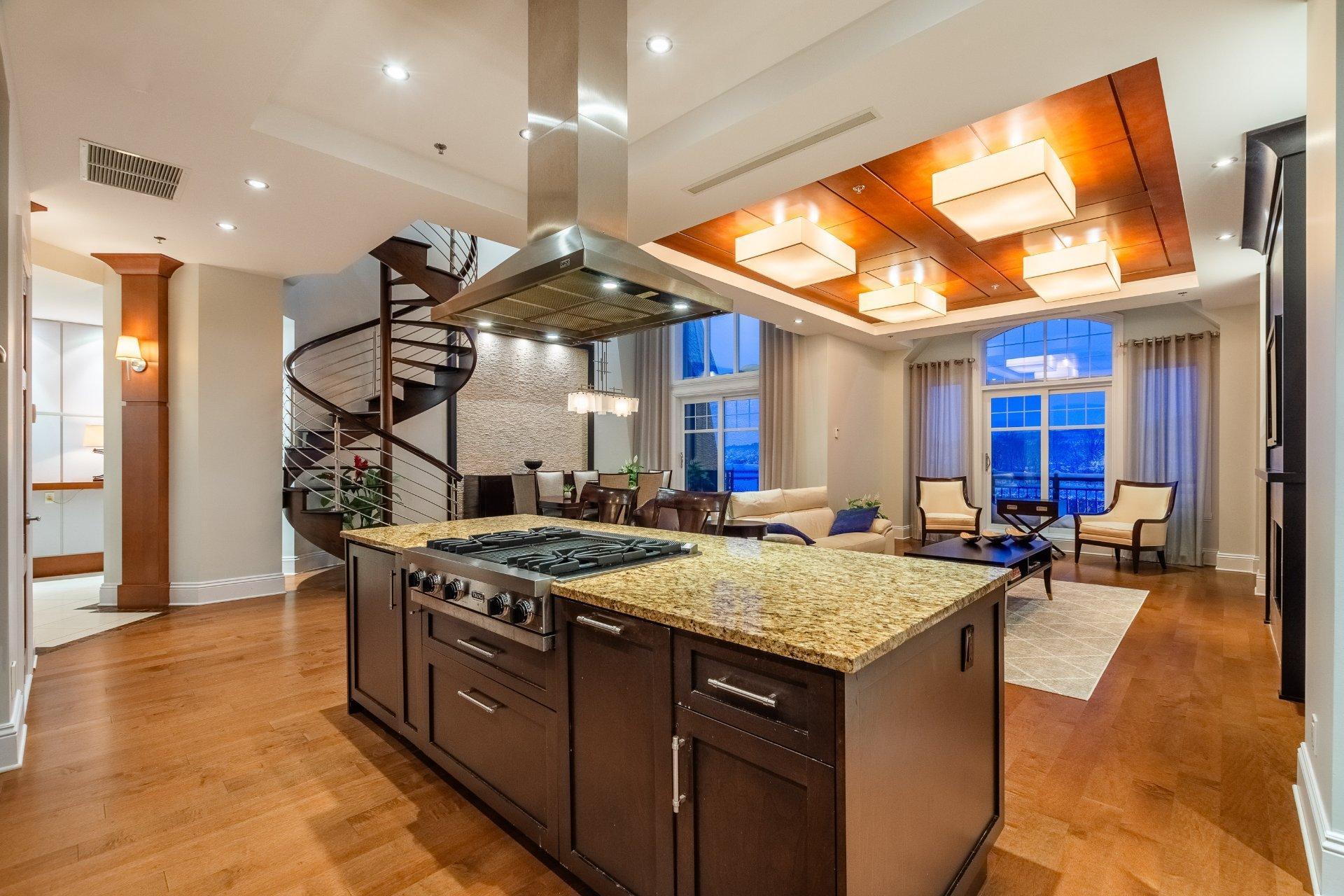 









303


Boul. Clairevue E.

, 5102,
Saint-Bruno-de-Montarville,




QC
J3V0B2

