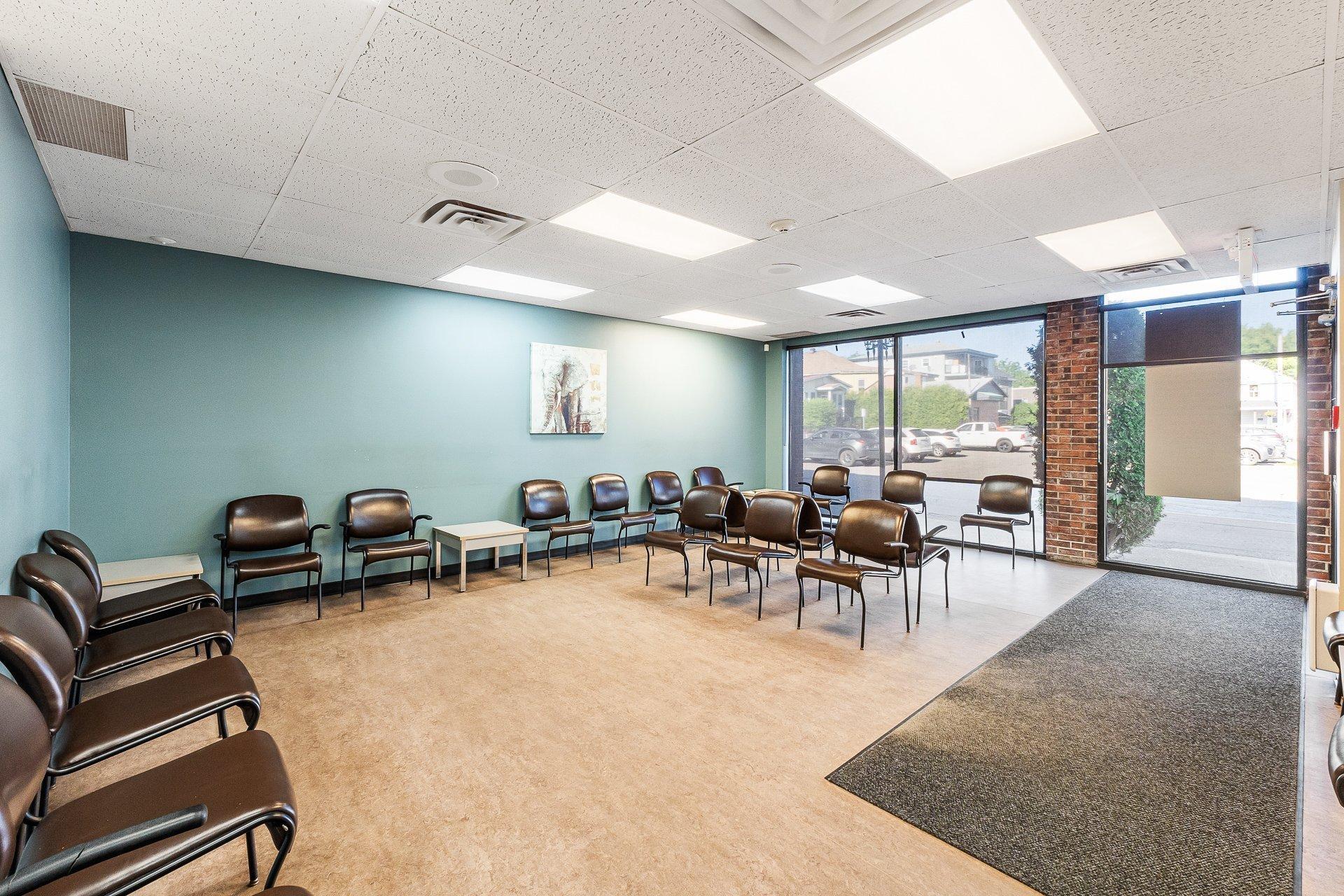 









495

 - 521


Rue du Sud

,
Cowansville,




QC
J2K2X9

