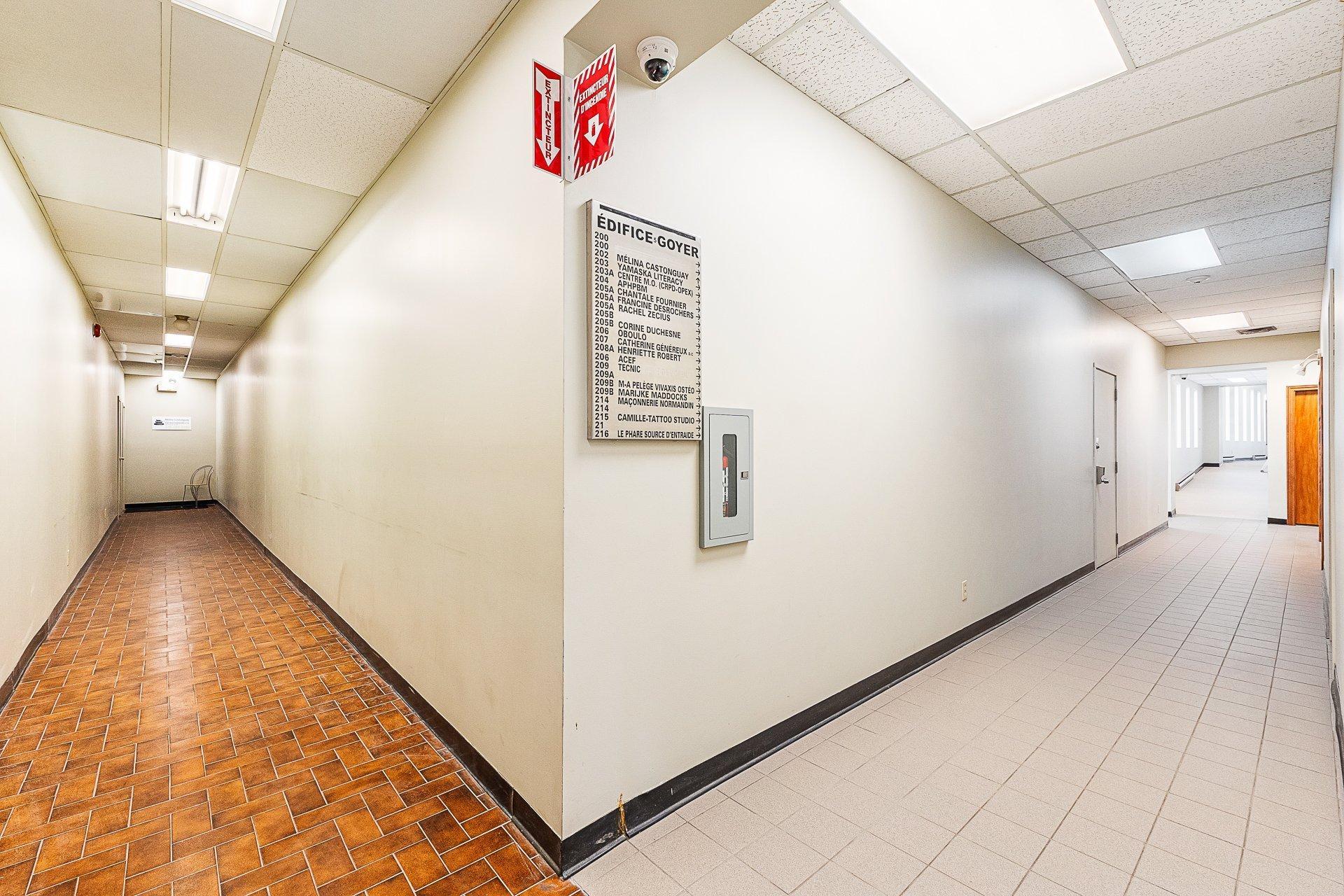 









495

 - 521


Rue du Sud

,
Cowansville,




QC
J2K2X9

