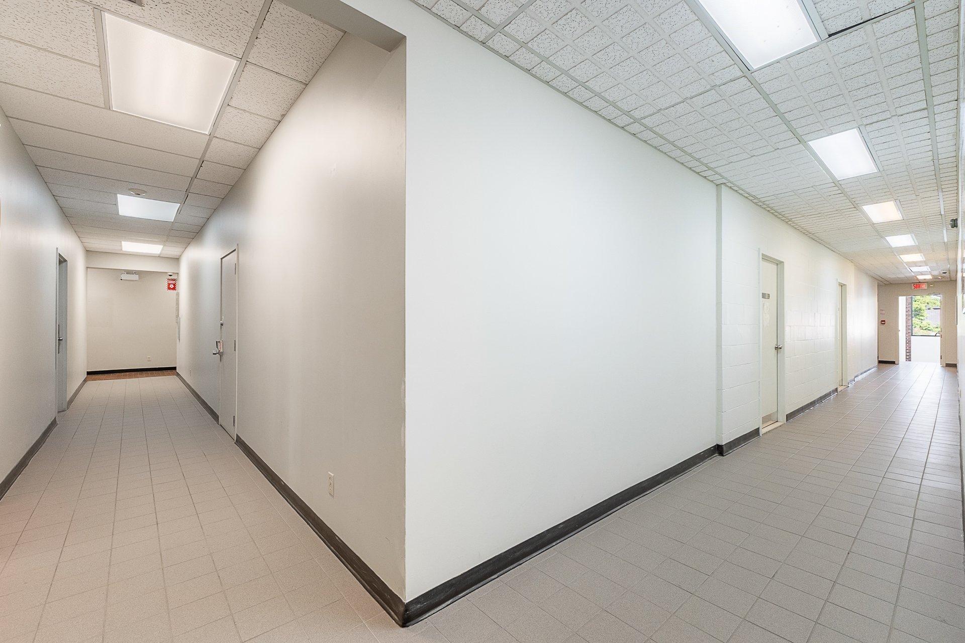 









495

 - 521


Rue du Sud

,
Cowansville,




QC
J2K2X9


