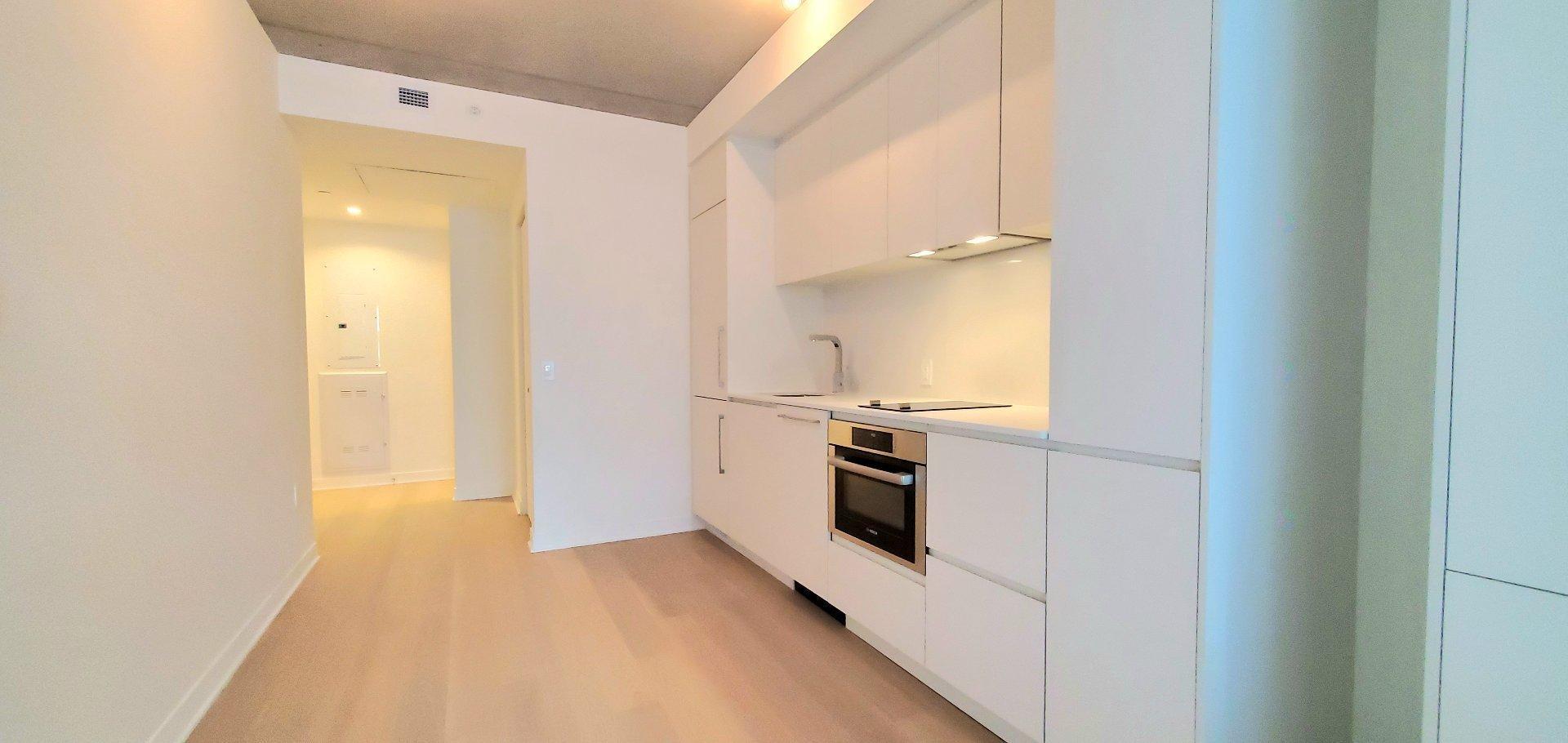 









360


Rue Mayor

, 1210,
Montréal (Ville-Marie),




QC
H3A0J4

