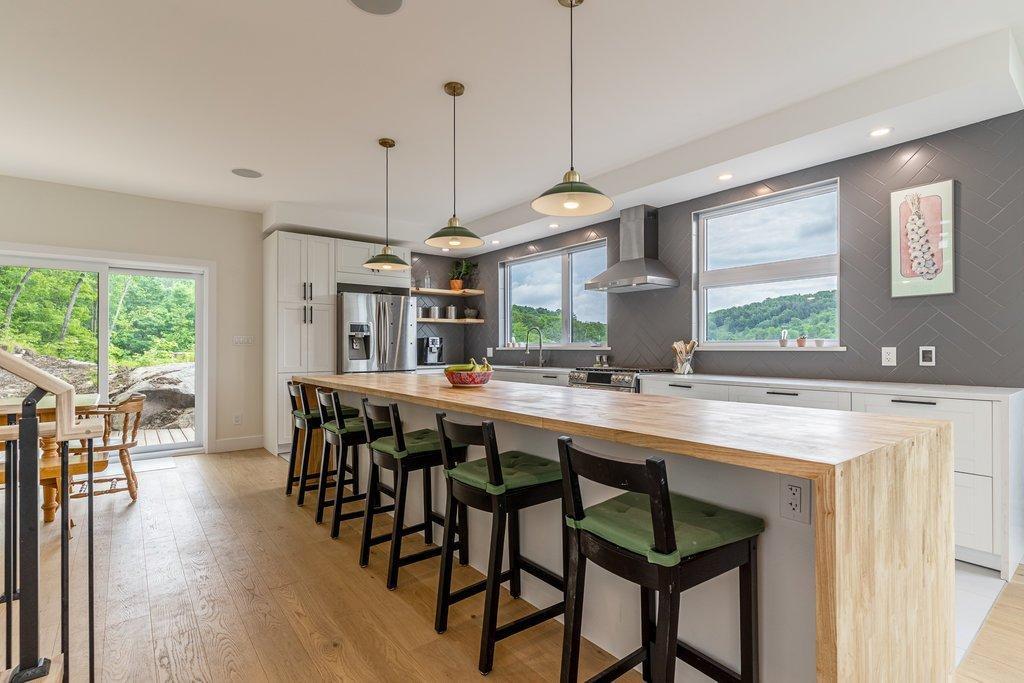 









64


Rue de Sarajevo

,
Cantley,




QC
J8V3B2

