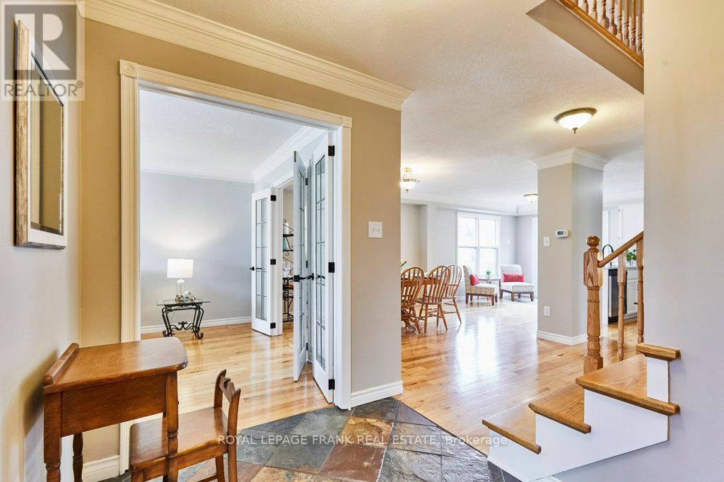 












27 POPLAR PARK CRESCENT N

,
Scugog (Port Perry),




Ontario
L9L1E3

