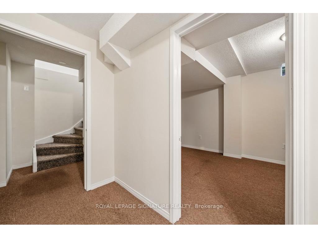 









584


Doubletree

Lane,
Newmarket,




ON
L3X 2K6

