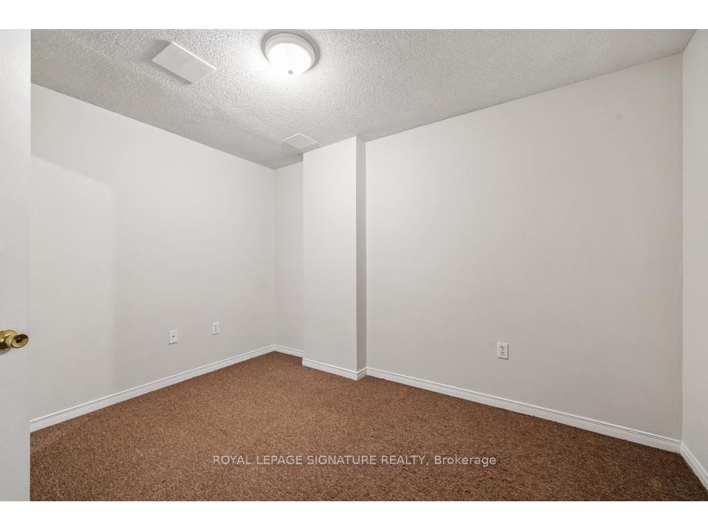 









584


Doubletree

Lane,
Newmarket,




ON
L3X 2K6

