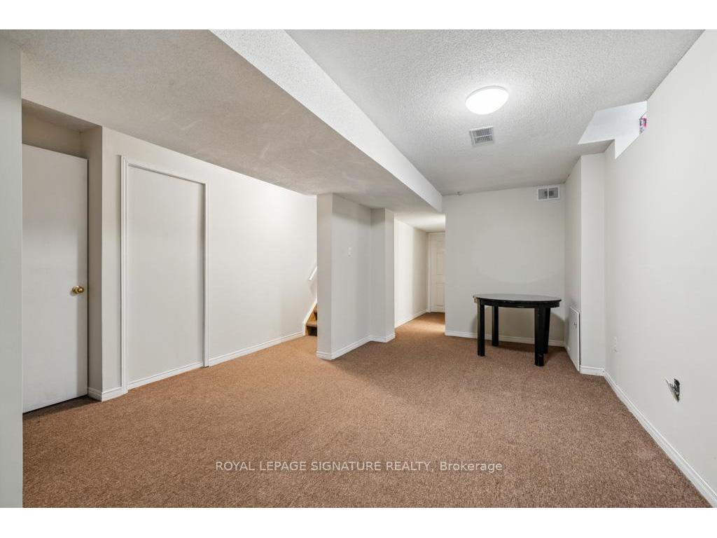 









584


Doubletree

Lane,
Newmarket,




ON
L3X 2K6

