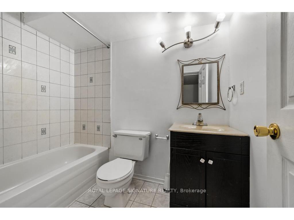 









584


Doubletree

Lane,
Newmarket,




ON
L3X 2K6

