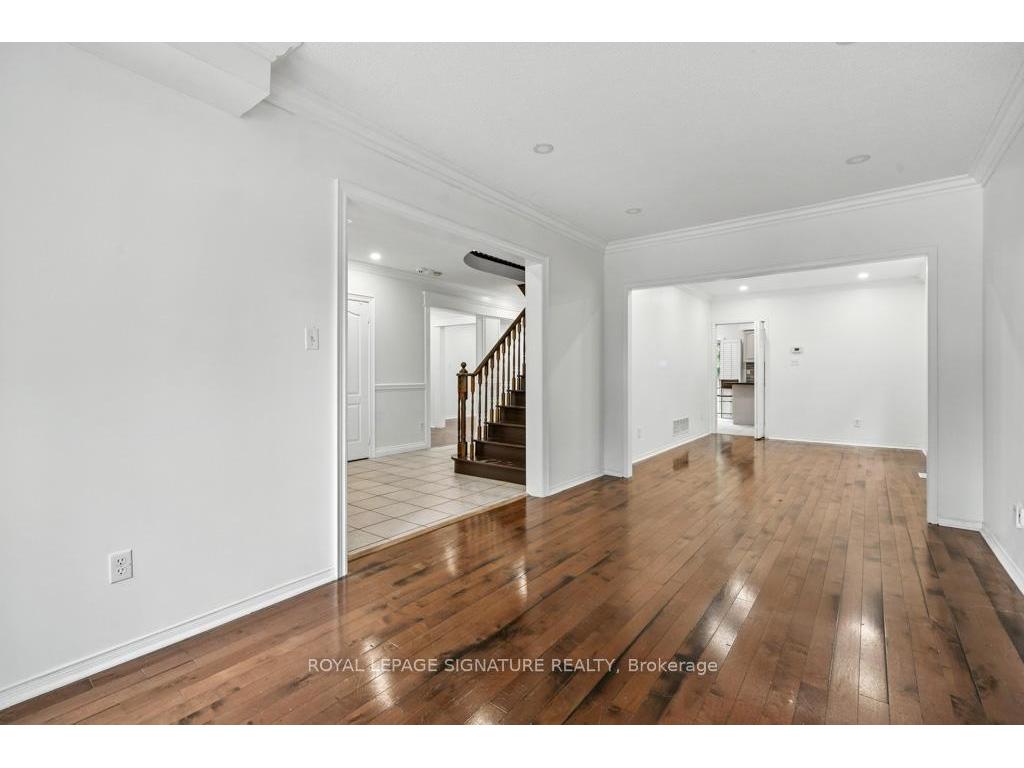 









584


Doubletree

Lane,
Newmarket,




ON
L3X 2K6

