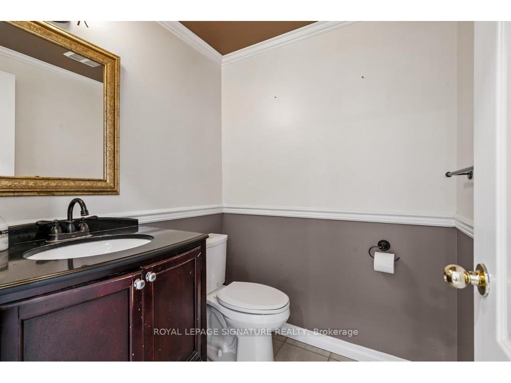 









584


Doubletree

Lane,
Newmarket,




ON
L3X 2K6

