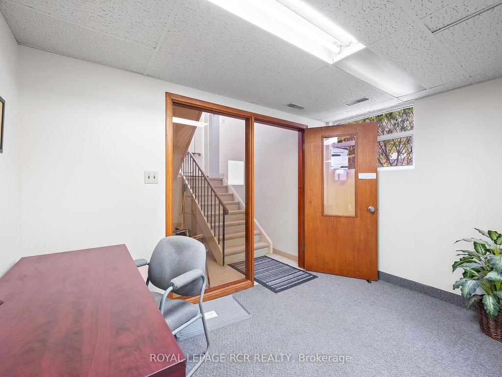 









33


King

Street West, WL2,
Caledon,




ON
L7E 1C7

