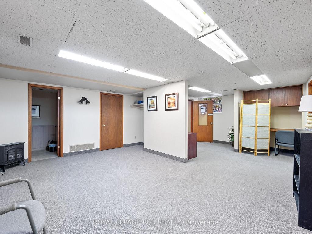 









33


King

Street West, WL2,
Caledon,




ON
L7E 1C7

