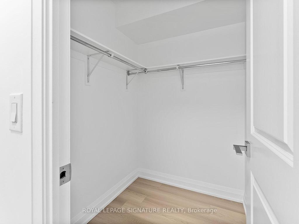 









55


De Boers

Drive, 1109,
Toronto,




ON
M3J 0G5

