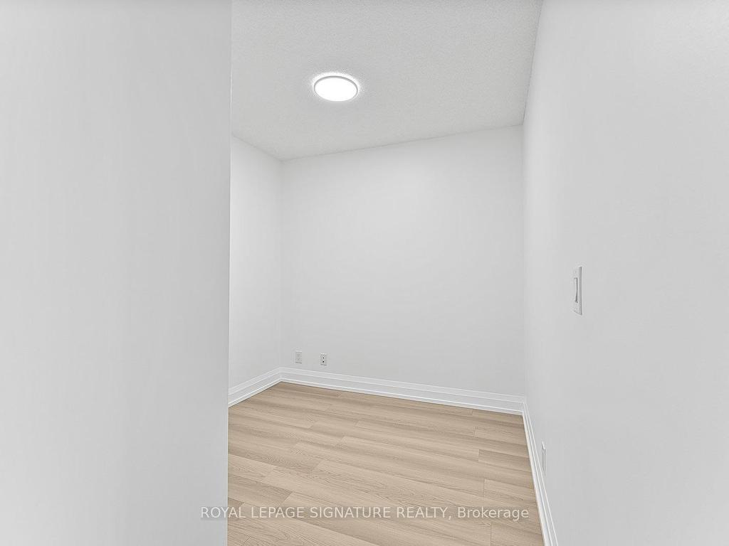 









55


De Boers

Drive, 1109,
Toronto,




ON
M3J 0G5

