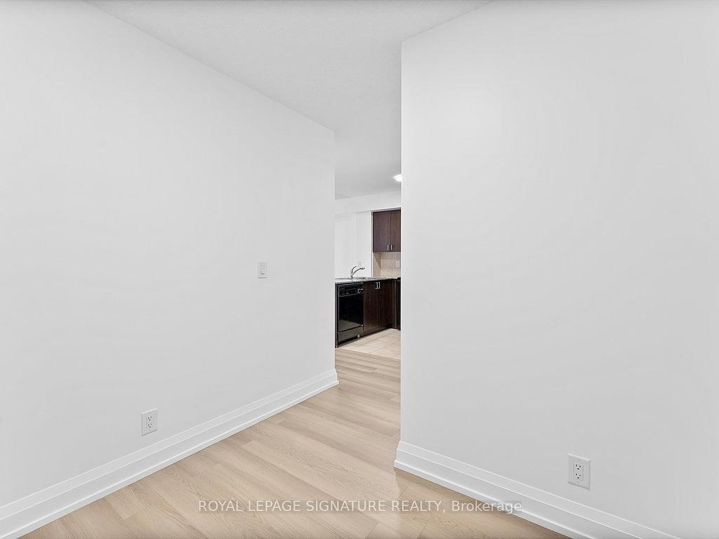 









55


De Boers

Drive, 1109,
Toronto,




ON
M3J 0G5

