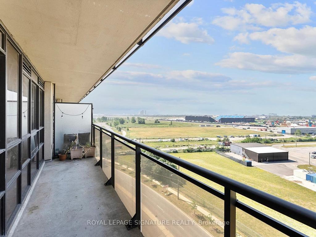 









55


De Boers

Drive, 1109,
Toronto,




ON
M3J 0G5

