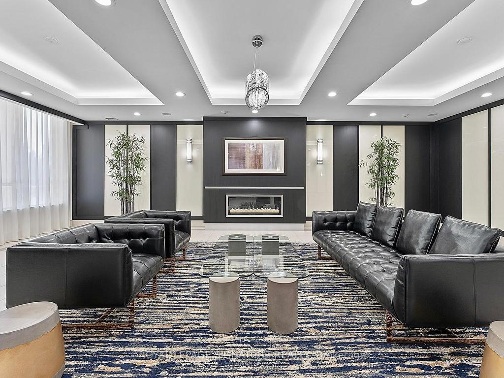 









55


De Boers

Drive, 1109,
Toronto,




ON
M3J 0G5


