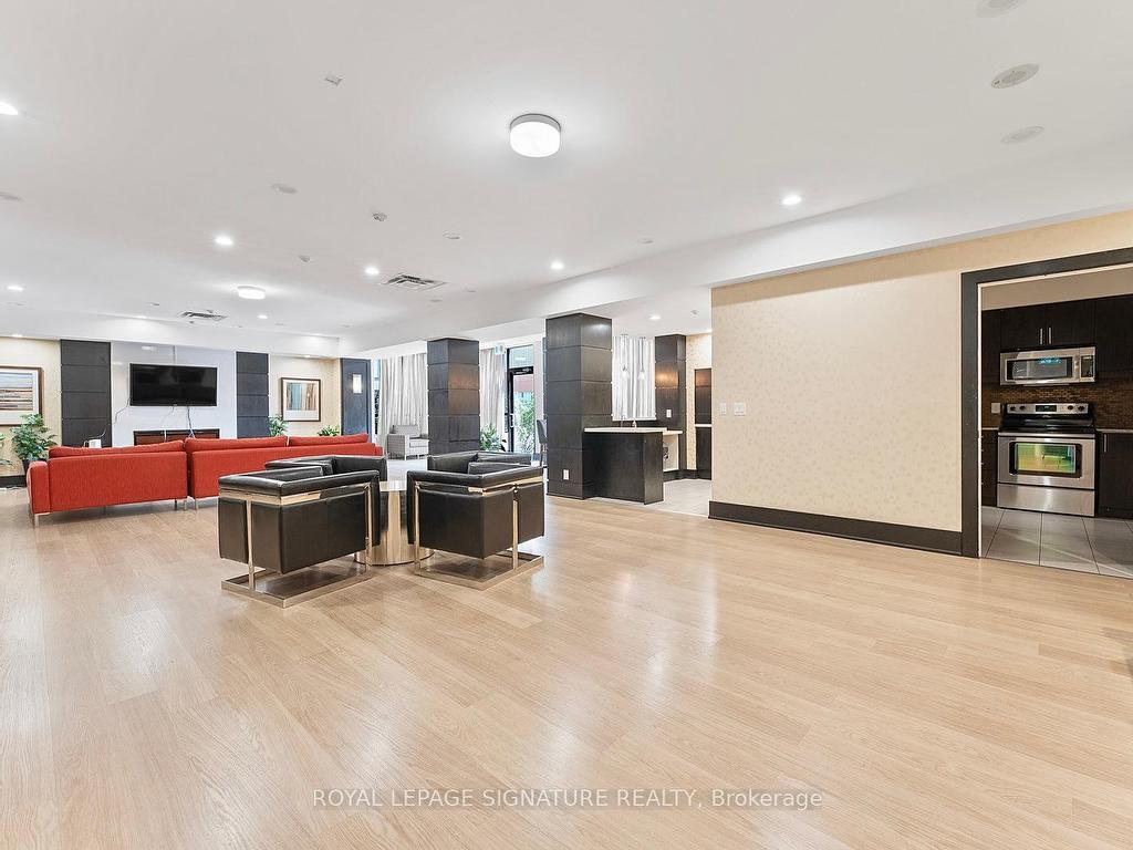









55


De Boers

Drive, 1109,
Toronto,




ON
M3J 0G5

