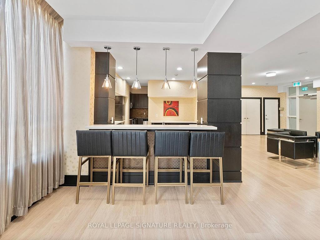 









55


De Boers

Drive, 1109,
Toronto,




ON
M3J 0G5

