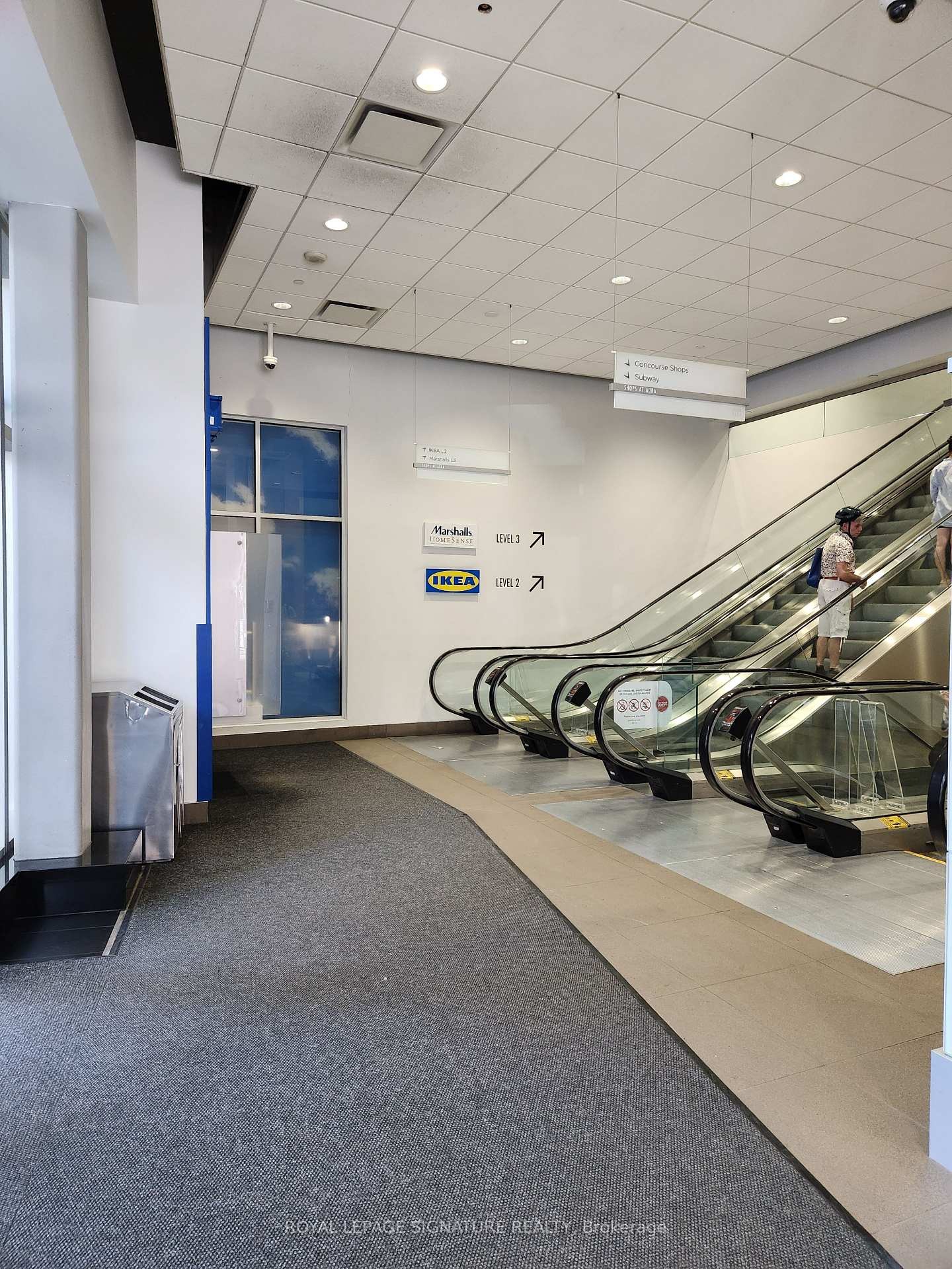 









384


Yonge

Street, 47,
Toronto,




ON
M5G 2K2

