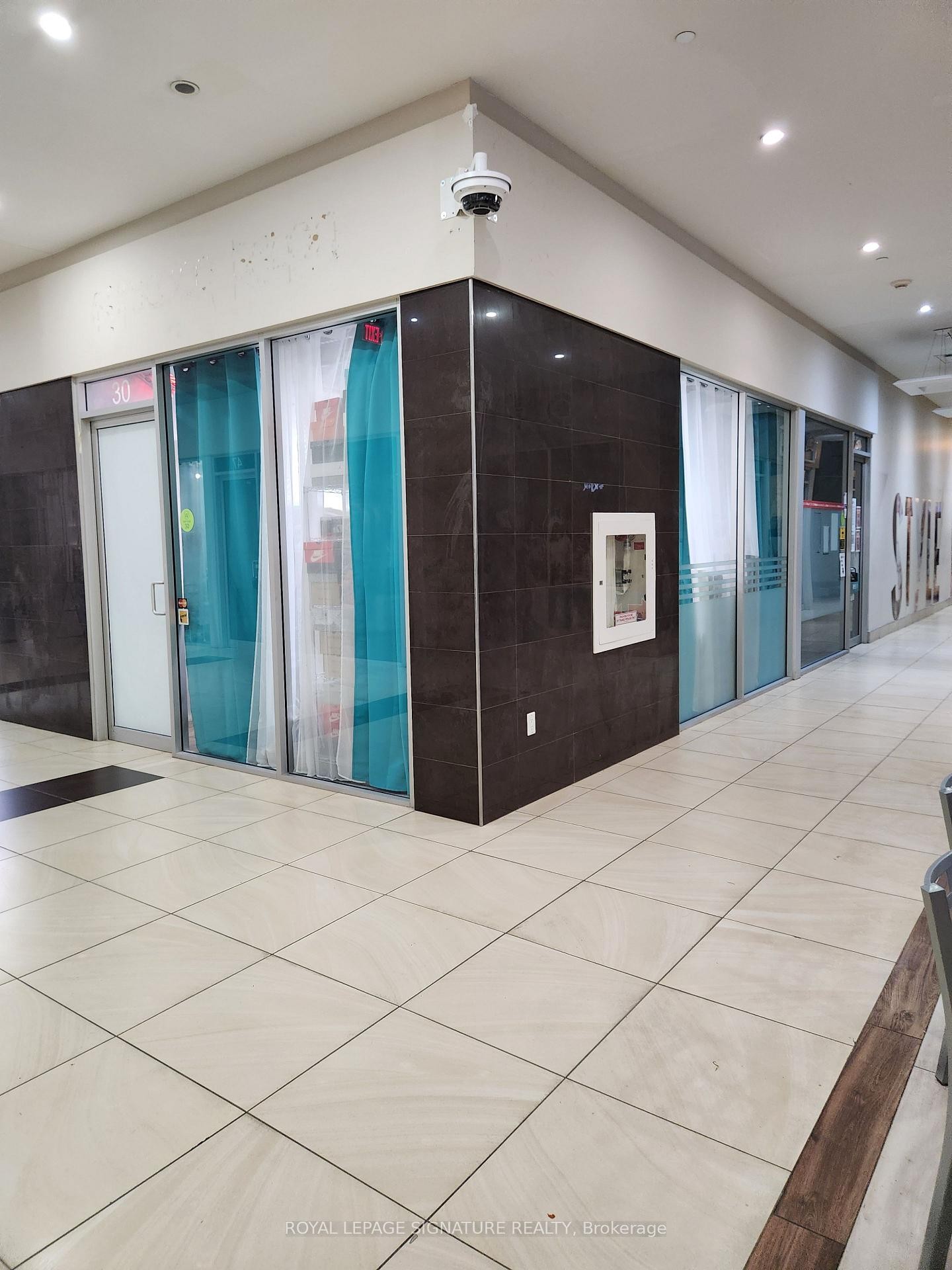 









384


Yonge

Street, 47,
Toronto,




ON
M5G 2K2


