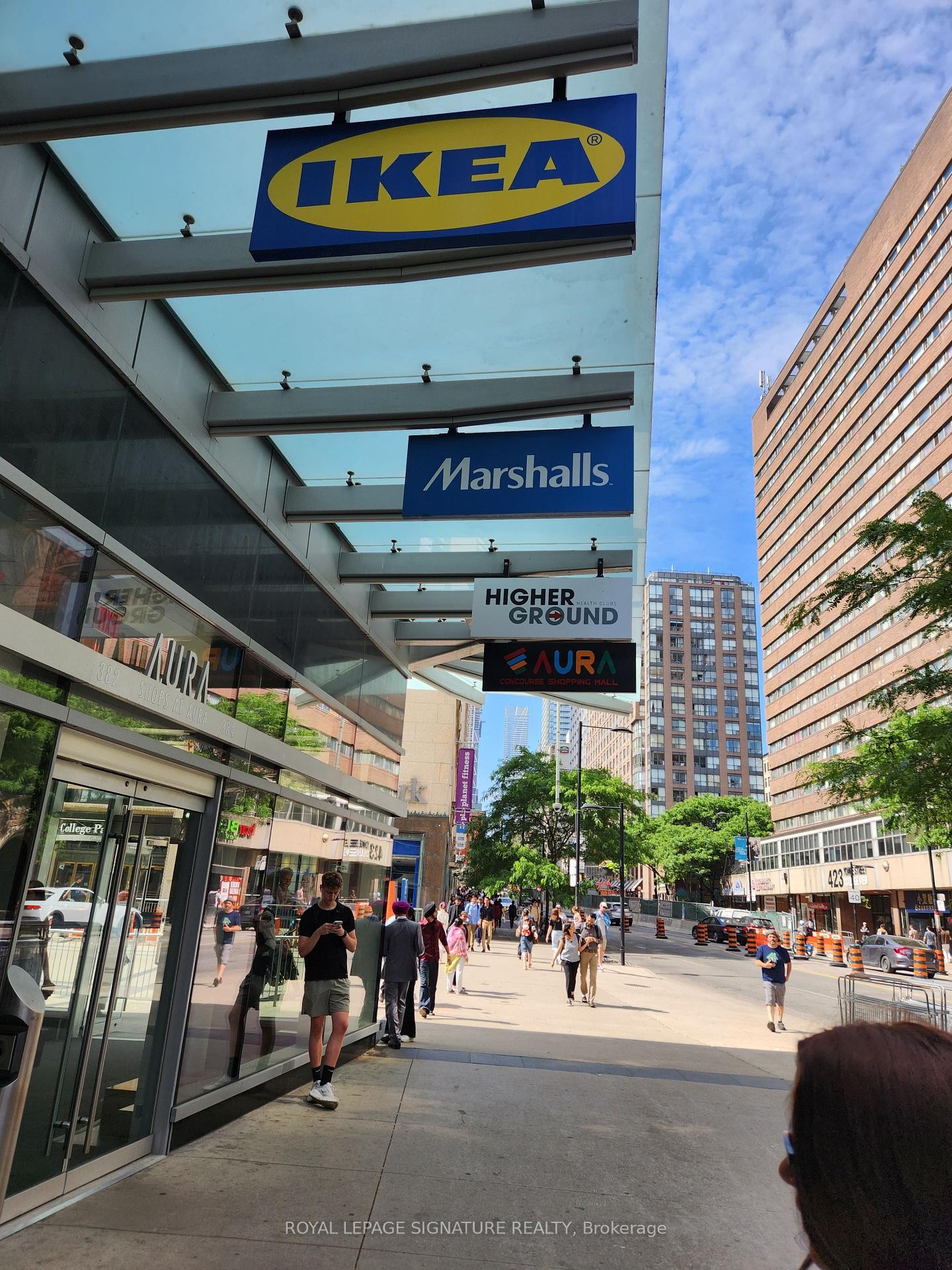 









384


Yonge

Street, 47,
Toronto,




ON
M5G 2K2

