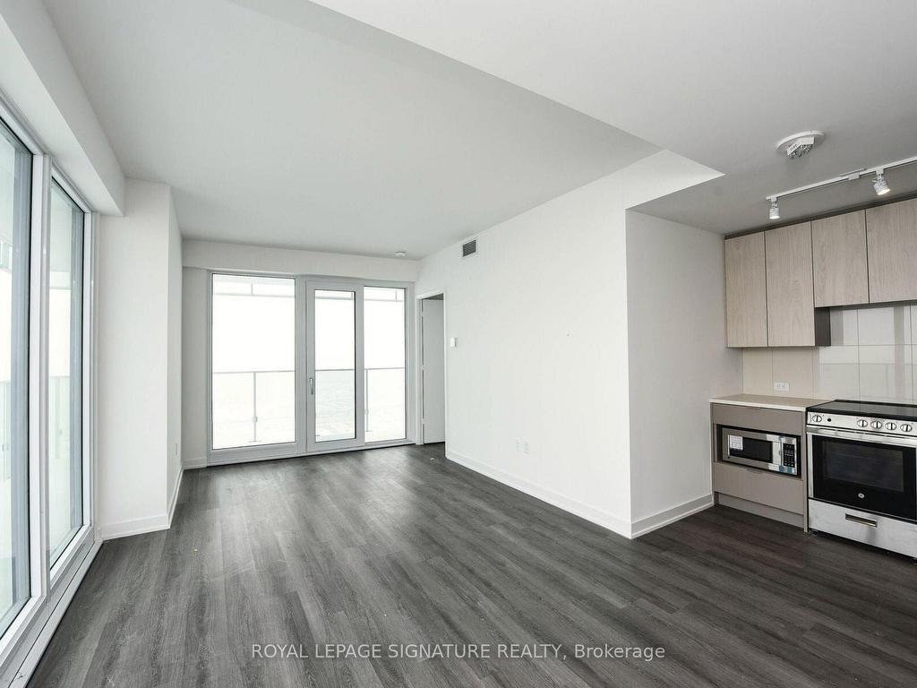 









3883


Quartz

Road, 3504,
Mississauga,




ON
L5B 4M6

