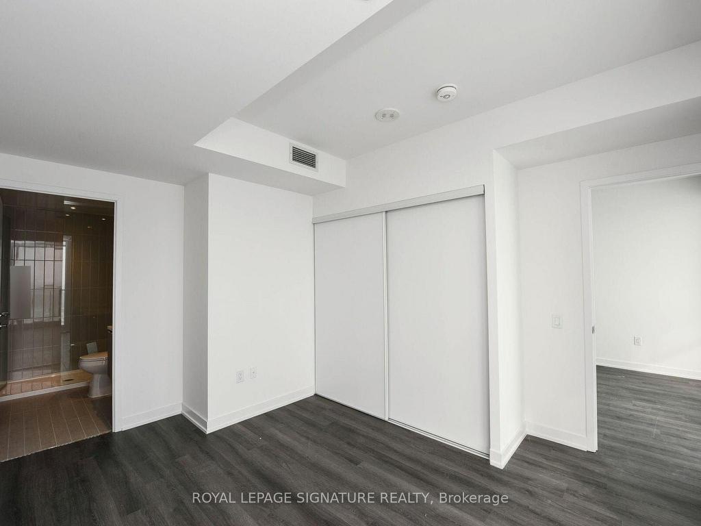 









3883


Quartz

Road, 3504,
Mississauga,




ON
L5B 4M6

