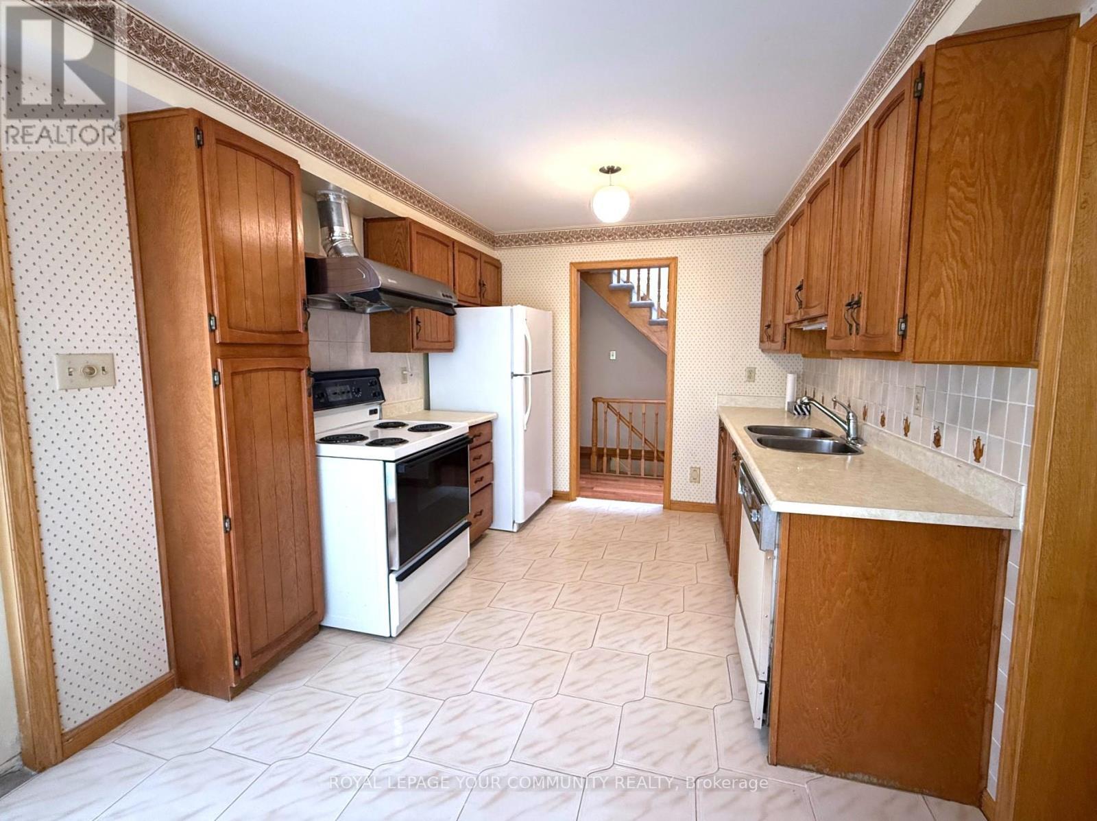 












90 BELINDA SQUARE

,
Toronto,




Ontario
M1W3M2

