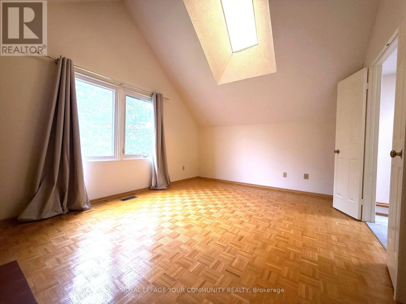 












90 BELINDA SQUARE

,
Toronto,




Ontario
M1W3M2

