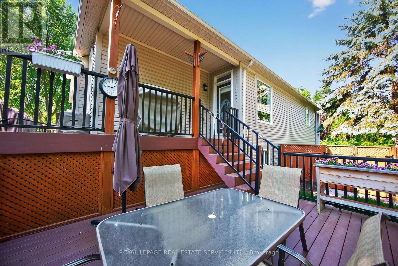 












17 NORTHWOOD DRIVE

,
Wasaga Beach,




Ontario
L9Z3B5

