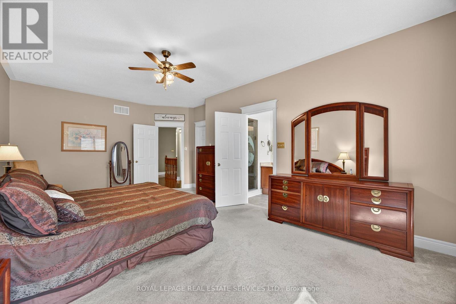 












17 NORTHWOOD DRIVE

,
Wasaga Beach,




Ontario
L9Z3B5

