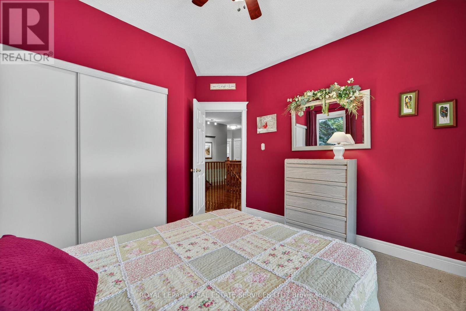 












17 NORTHWOOD DRIVE

,
Wasaga Beach,




Ontario
L9Z3B5

