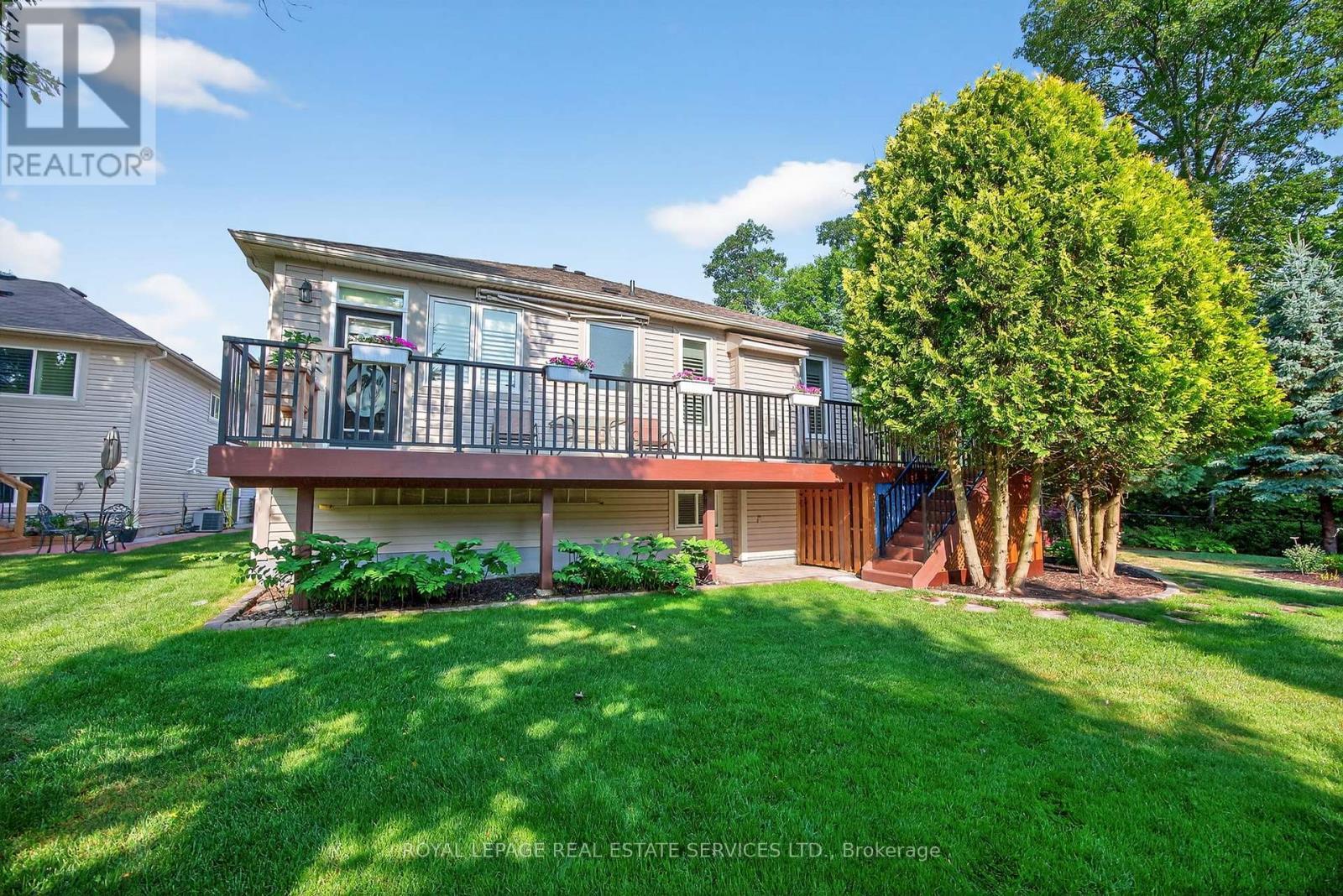 












17 NORTHWOOD DRIVE

,
Wasaga Beach,




Ontario
L9Z3B5

