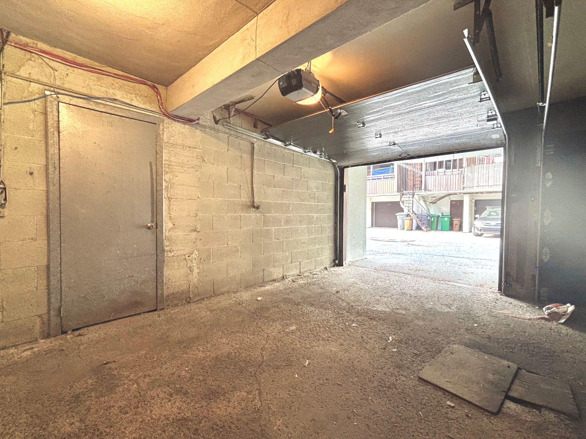 









178


Boul. Thompson

,
Montréal (Saint-Laurent),




QC
H4N1B9

