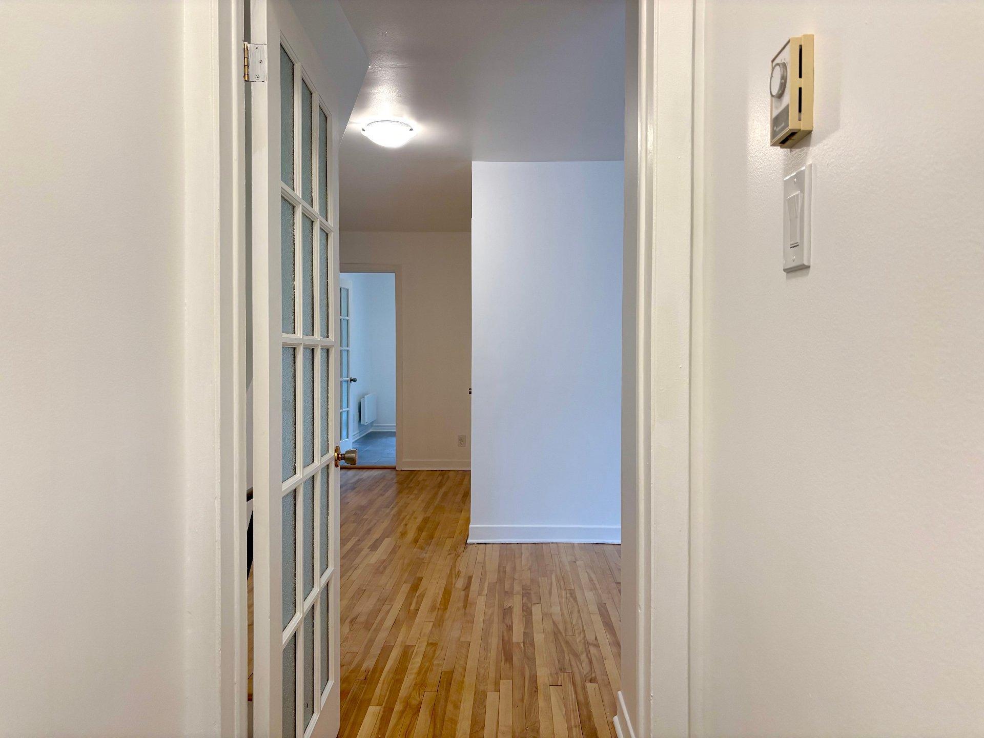 









178


Boul. Thompson

,
Montréal (Saint-Laurent),




QC
H4N1B9

