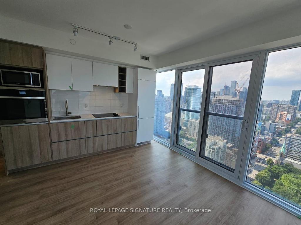 









319


Jarvis

Street, 4110,
Toronto,




ON
M5B 0C8


