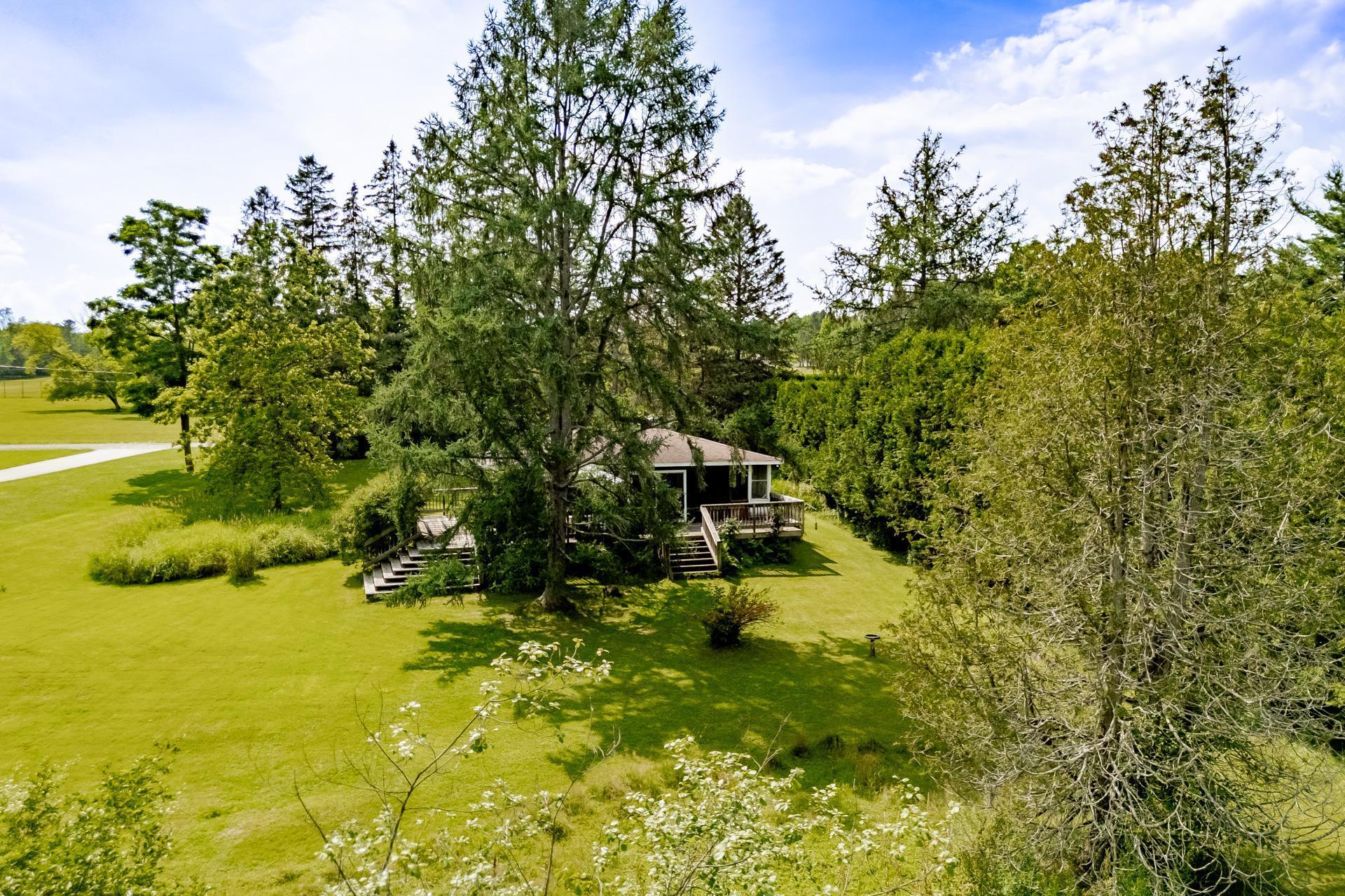 









440Z


Rue Conrad-Blanchet

,
Sherbrooke (Brompton/Rock Forest/Saint-Élie/Deauville),







QC
J1N3P4

