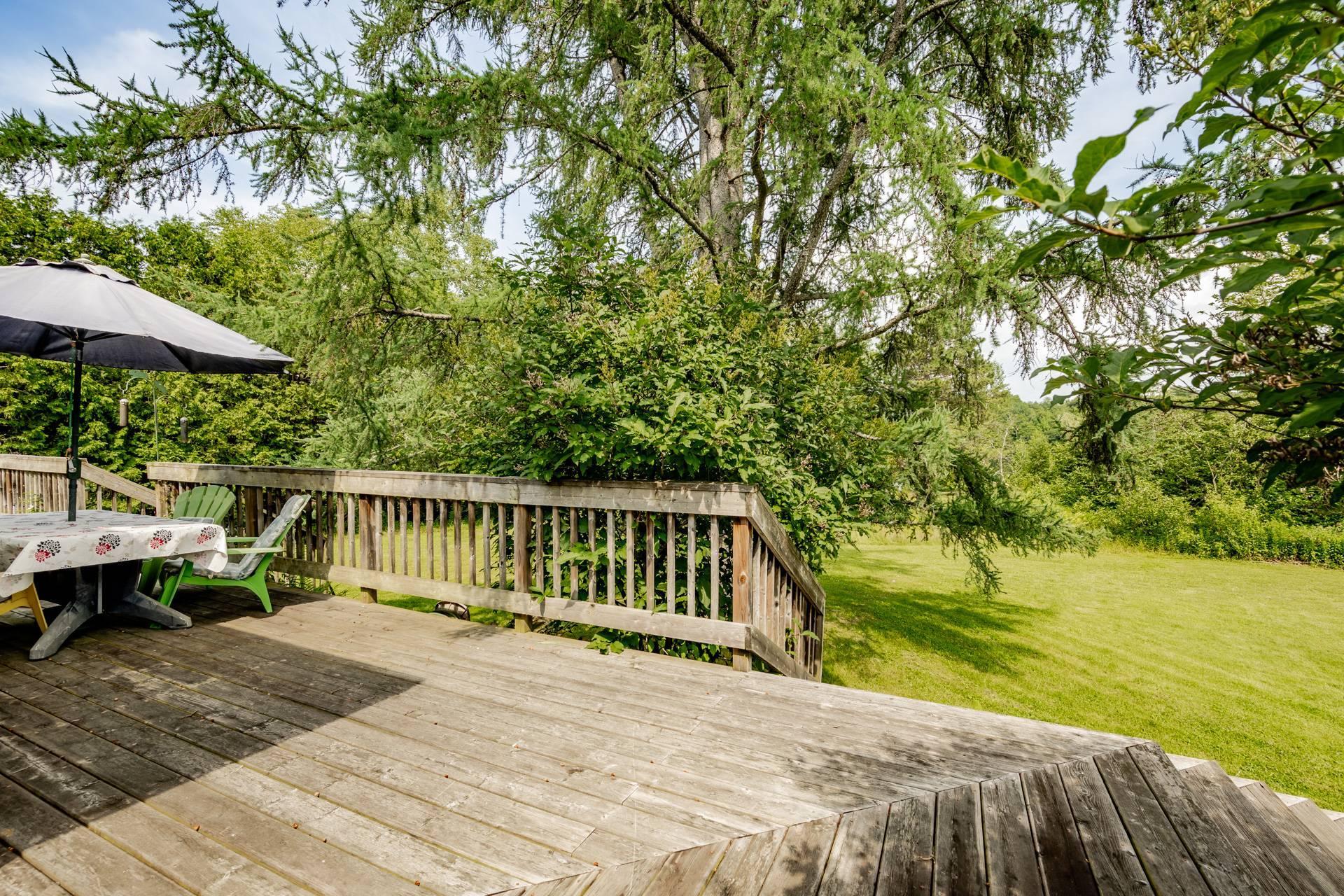 









440Z


Rue Conrad-Blanchet

,
Sherbrooke (Brompton/Rock Forest/Saint-Élie/Deauville),







QC
J1N3P4

