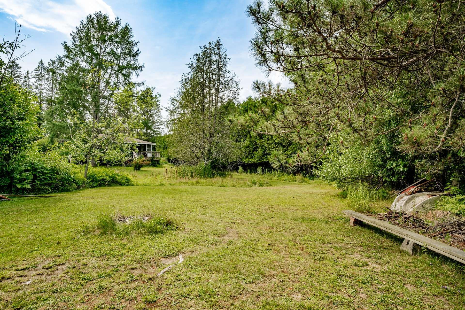 









440Z


Rue Conrad-Blanchet

,
Sherbrooke (Brompton/Rock Forest/Saint-Élie/Deauville),







QC
J1N3P4

