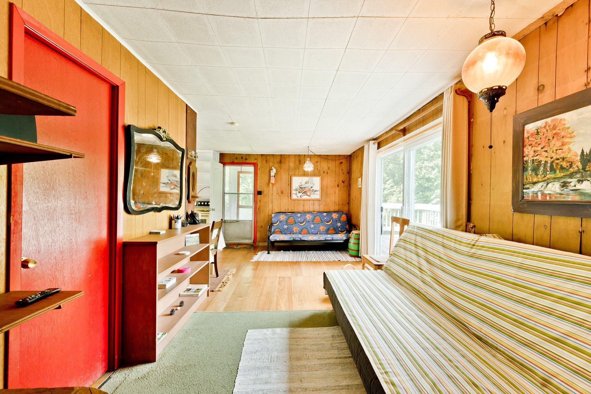 









440Z


Rue Conrad-Blanchet

,
Sherbrooke (Brompton/Rock Forest/Saint-Élie/Deauville),







QC
J1N3P4


