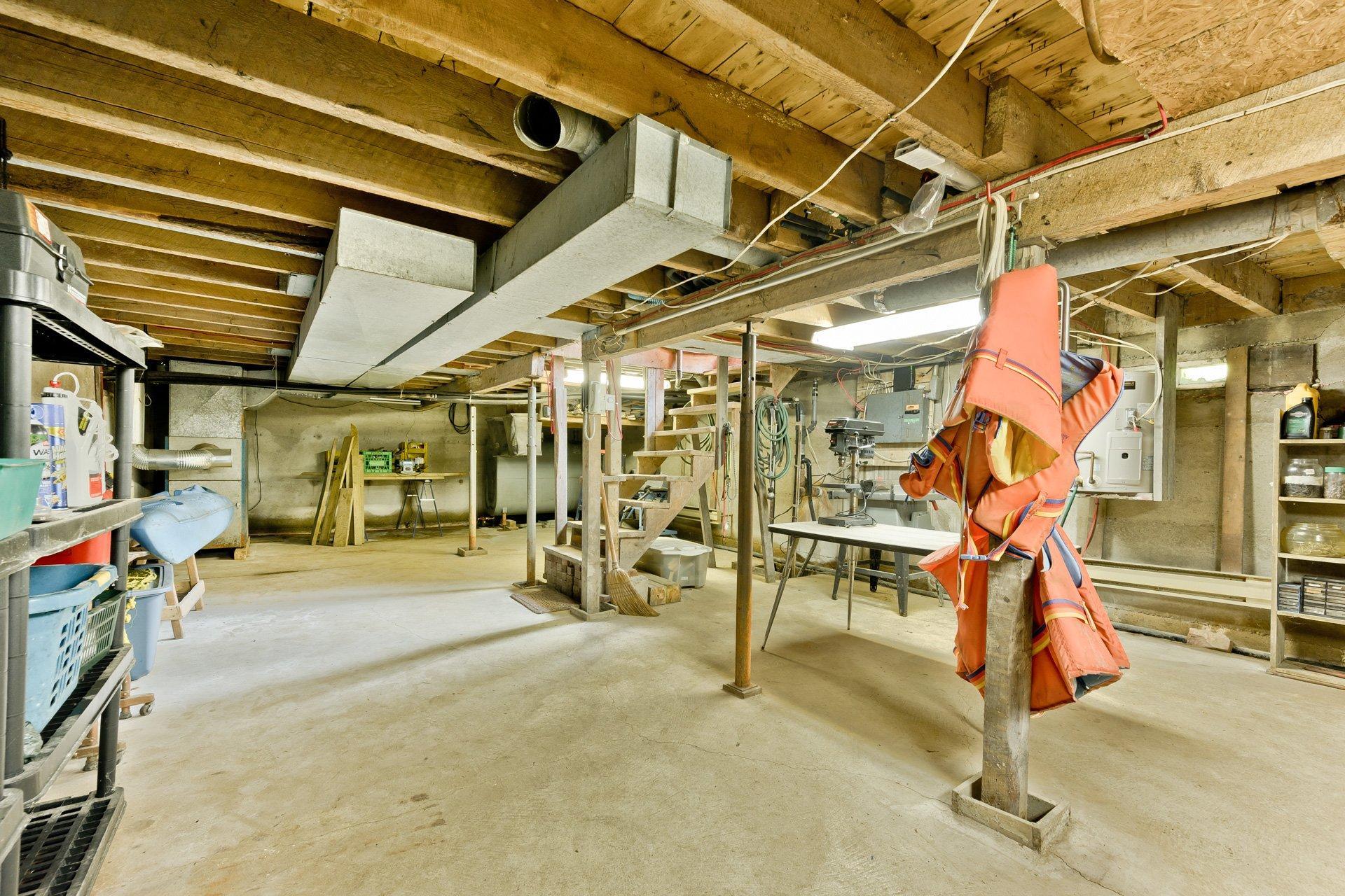 









440Z


Rue Conrad-Blanchet

,
Sherbrooke (Brompton/Rock Forest/Saint-Élie/Deauville),







QC
J1N3P4

