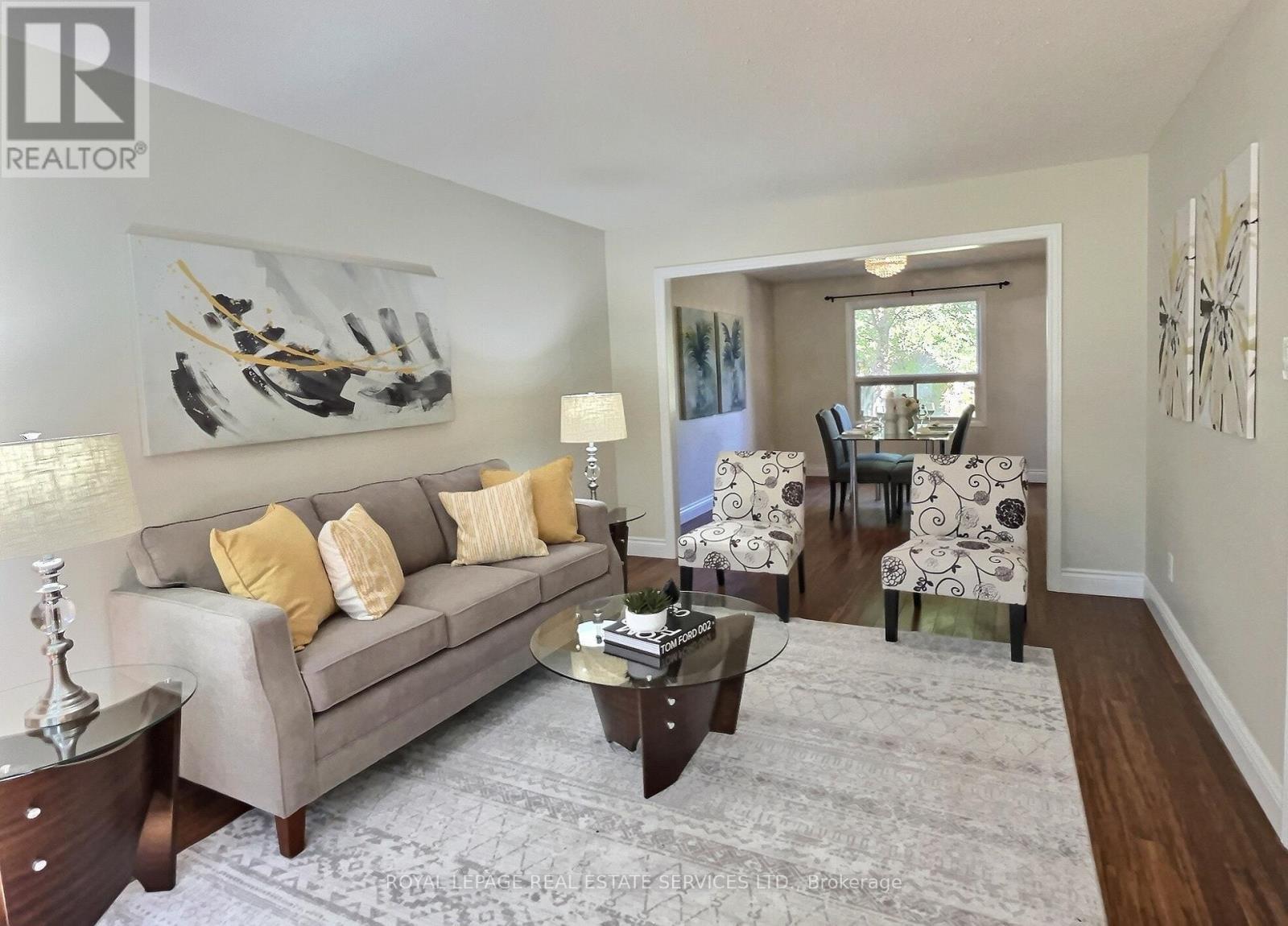 












79 DORIS CRESCENT

,
Newmarket,




Ontario
L3Y7V5

