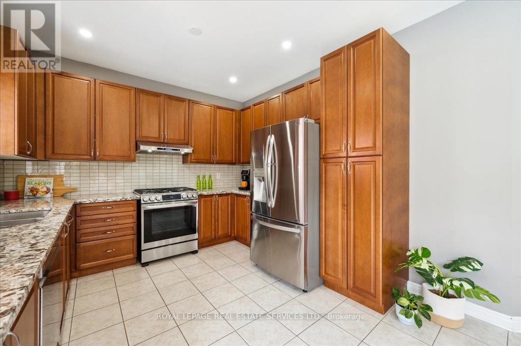 












5443 JACADA ROAD

,
Burlington,




Ontario
L7L7N3

