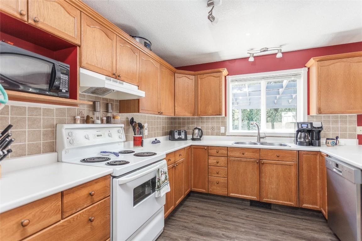









2230


Linea

Crescent,
Lumby,




BC
V0E 2G0


