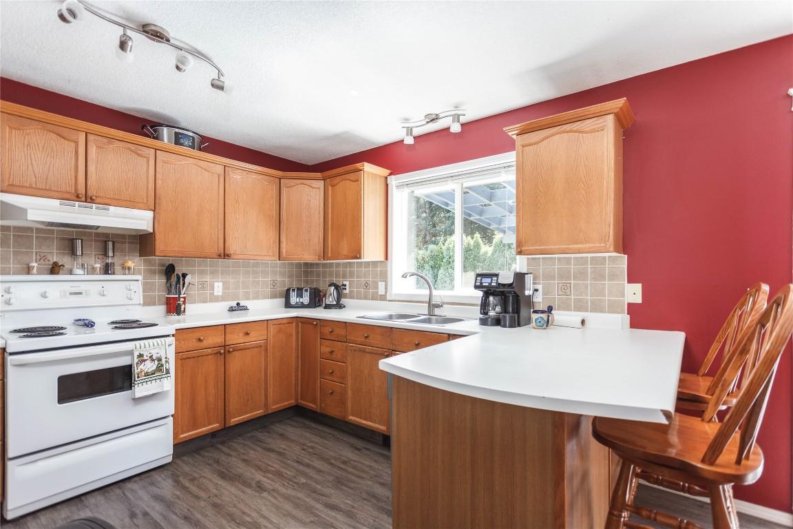









2230


Linea

Crescent,
Lumby,




BC
V0E 2G0

