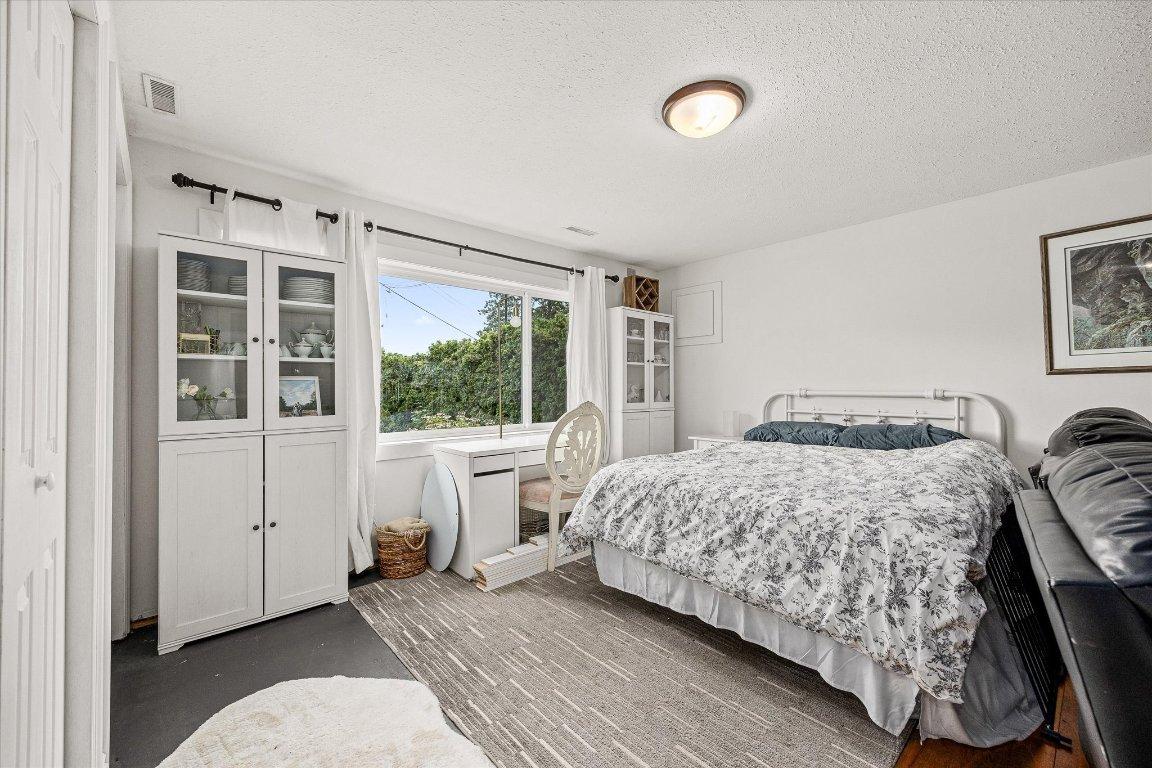 









3530


Chives

Place,
West Kelowna,




BC
V4T 1H8

