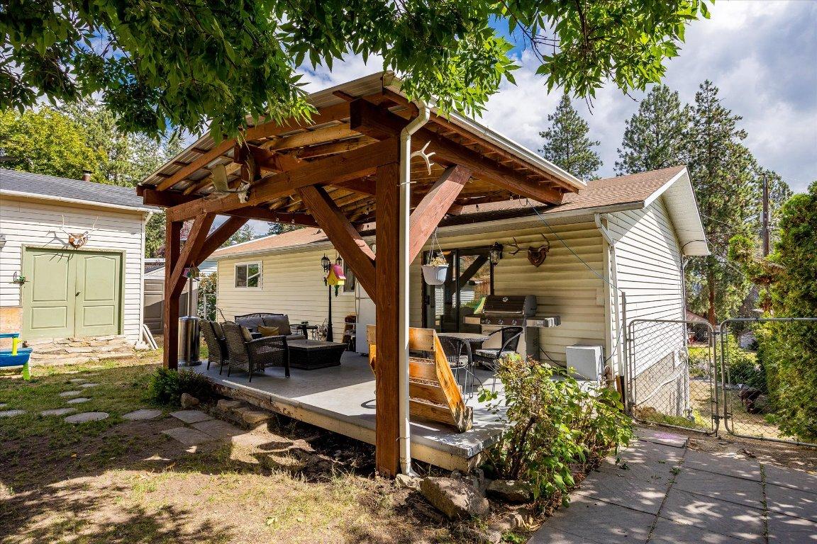 









3530


Chives

Place,
West Kelowna,




BC
V4T 1H8

