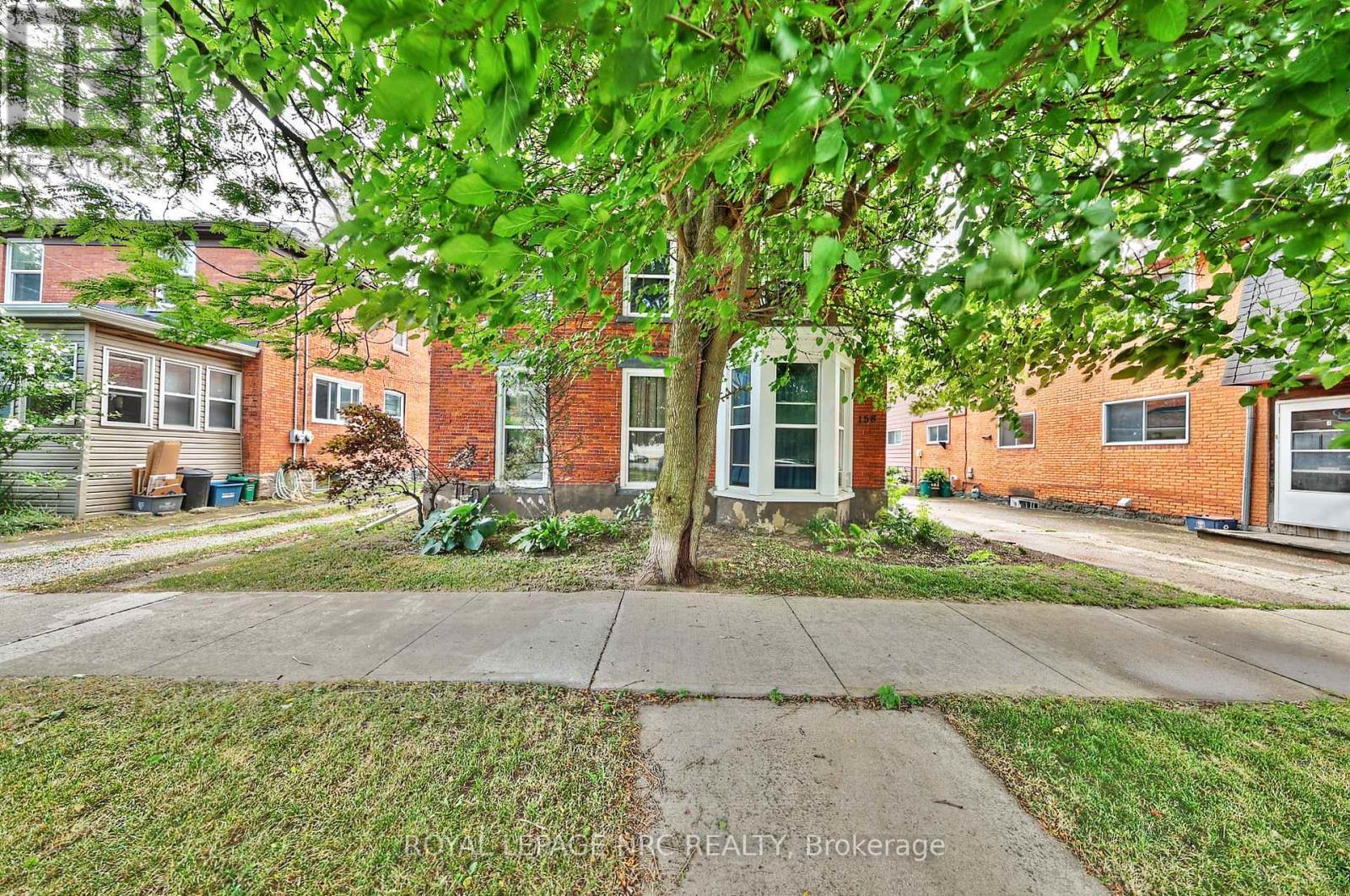 












158 LAKE STREET

,
St. Catharines (Downtown),




Ontario
L2R5Y7

